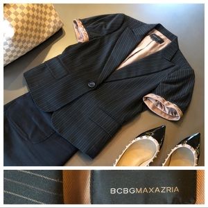 BCBG Pinstripe Short Sleeve Pinstripe Blazer, Med